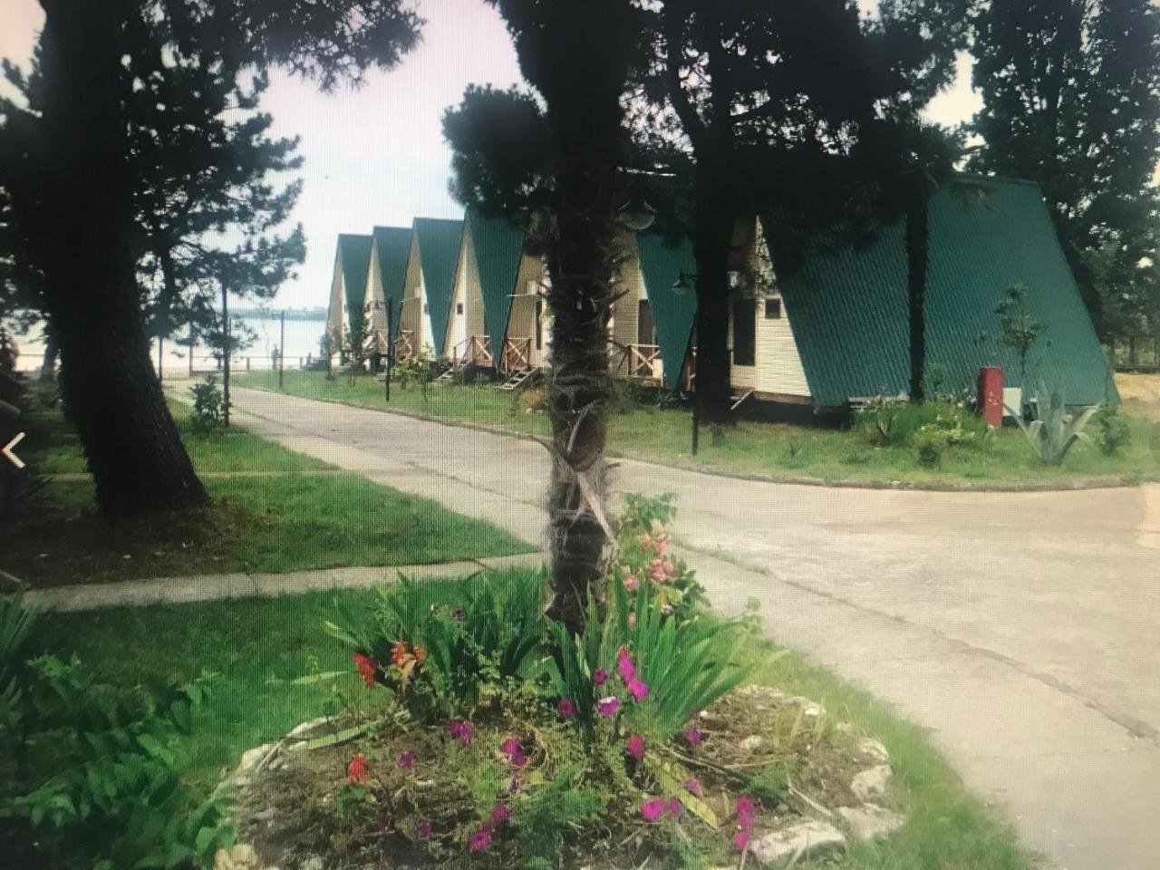 Kyalasur Hotel Sukhumi Exteriör bild