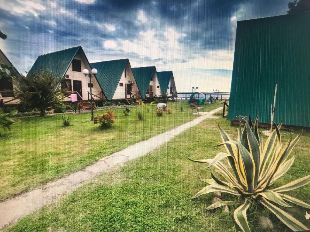 Kyalasur Hotel Sukhumi Exteriör bild